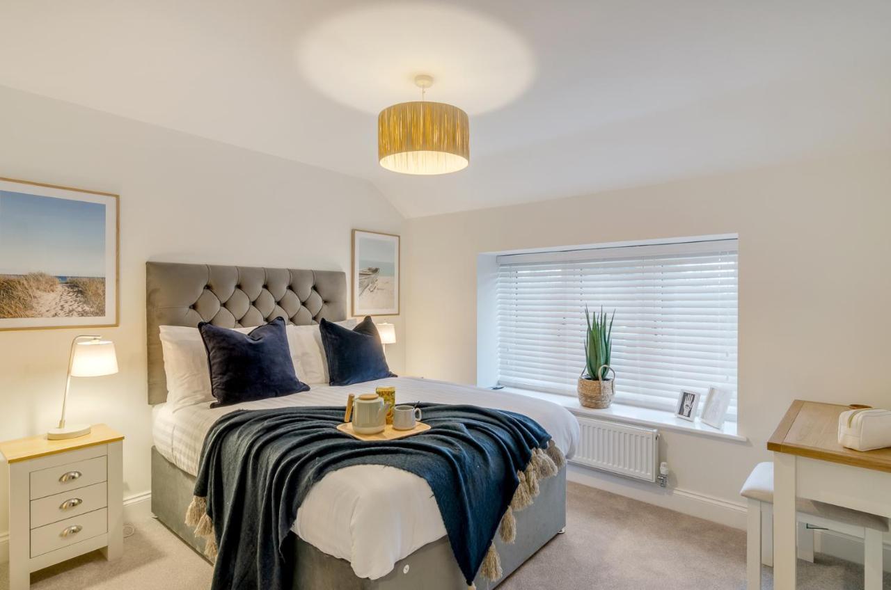 Spacious 6-Bed Home, Near The Norfolk Broads Clippesby Eksteriør bilde