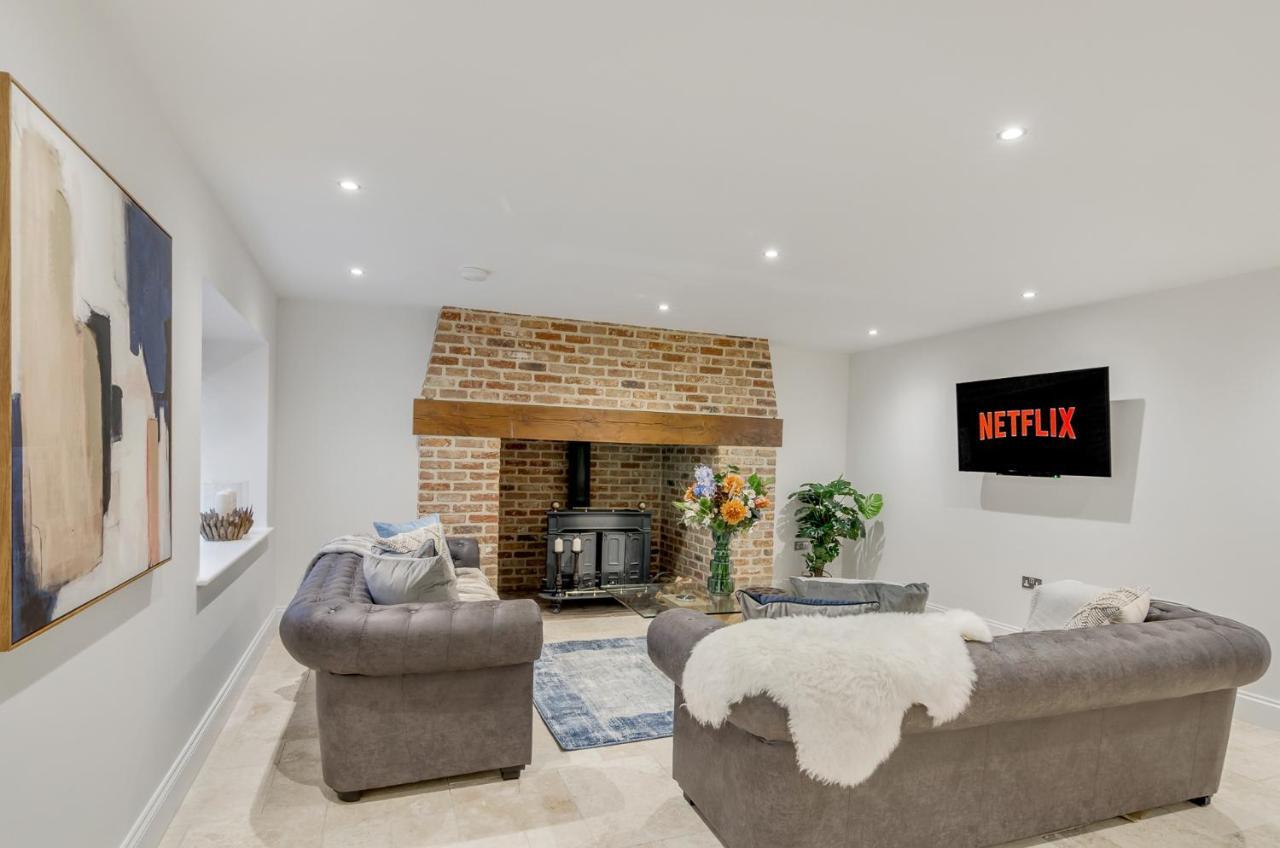 Spacious 6-Bed Home, Near The Norfolk Broads Clippesby Eksteriør bilde
