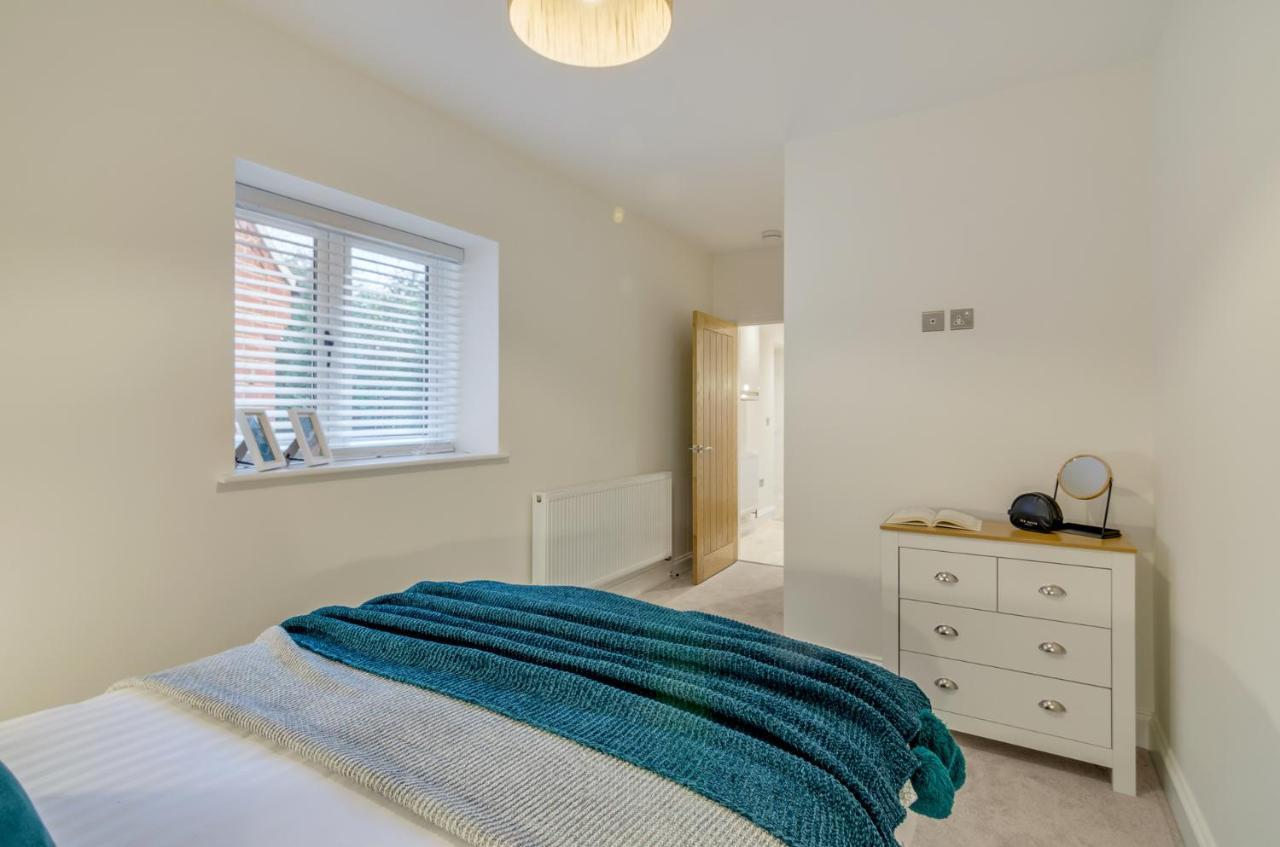 Spacious 6-Bed Home, Near The Norfolk Broads Clippesby Eksteriør bilde